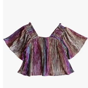 QOS never worn purple metallic flutter top, size Small